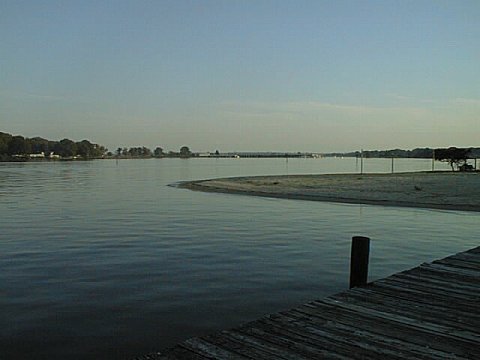 FromMBCampground1.jpg (23369 bytes)
