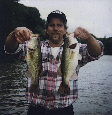 Frank-n-Fish.jpg (33294 bytes)
