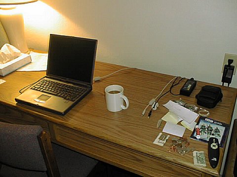 Workstation.jpg (38674 bytes)